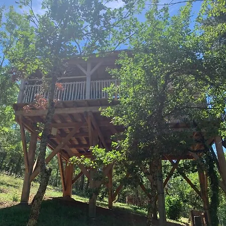 Кемпинг Chateau Dans Les Arbres Avec Privatif- Messilhac