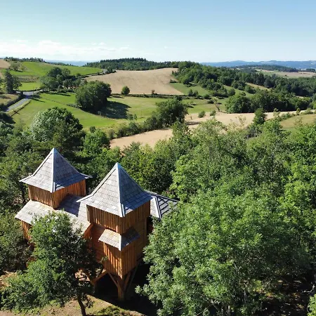Кемпинг Chateau Dans Les Arbres Avec Privatif- Messilhac *